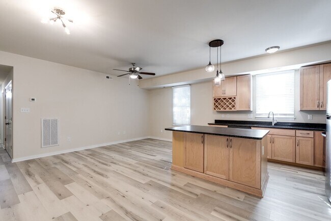 Photo - 821 N 24th St Unit #1