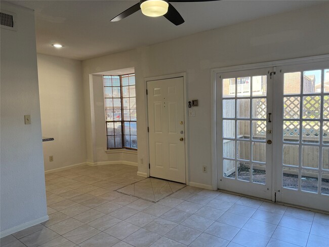 Photo - 2121 El Paseo St Unit 1305