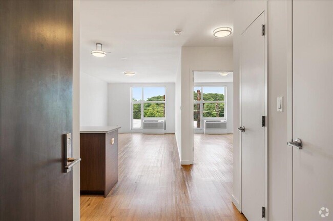Building Photo - 550 Halstead Ave Unit 505 Rental
