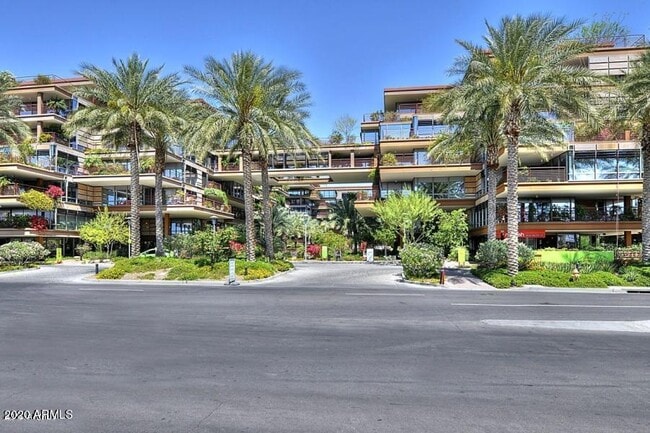 Building Photo - 7117 E Rancho Vista Dr Unit 3009