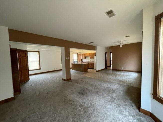 Photo - 573-575 W Lincoln Ave Unit 573B W Lincoln Ave