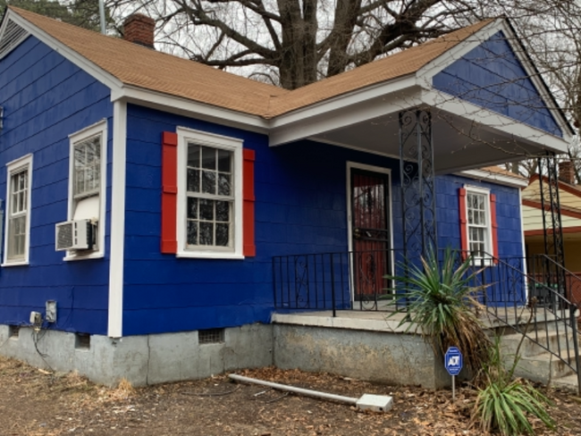 Building Photo - 1542 Delano Ave Rental