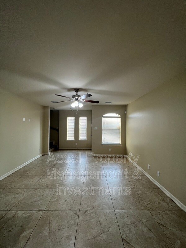 Photo - 2603 E Eisenhower Ave Unit 3