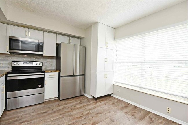 Photo - 14642 Laguna Beach Cir