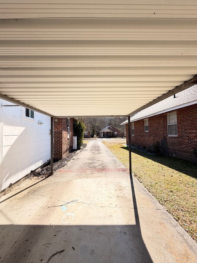 Photo - 3/1 House in Celanese $1,495