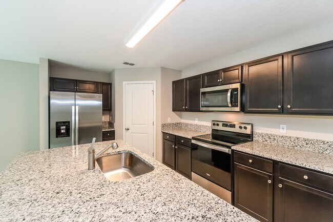 Photo - 9136 Udell Ln