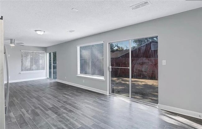 Photo - 3150 Cadiz Cir