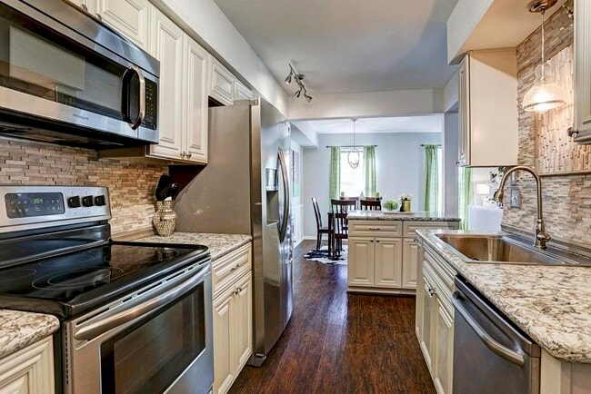 Photo - 351 N Post Oak Ln Unidad 715