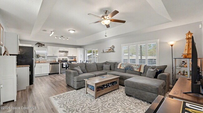 Photo - 5780 Palm St