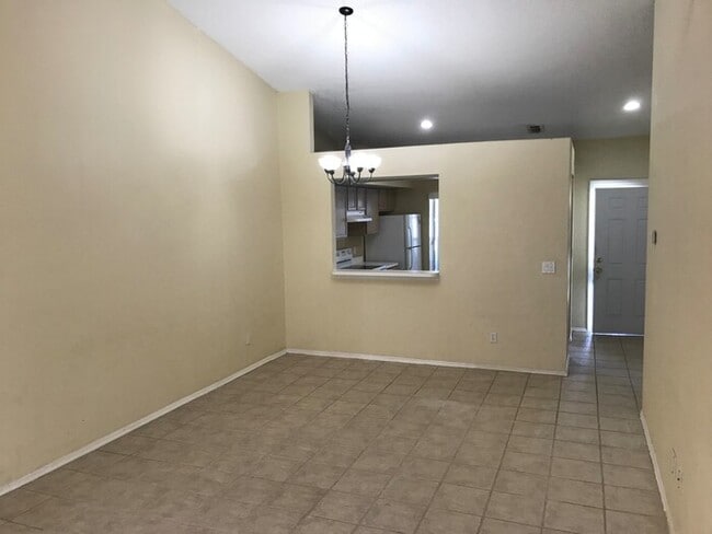 Photo - Don’t miss this beautiful 3-bedroom, 2-bat...