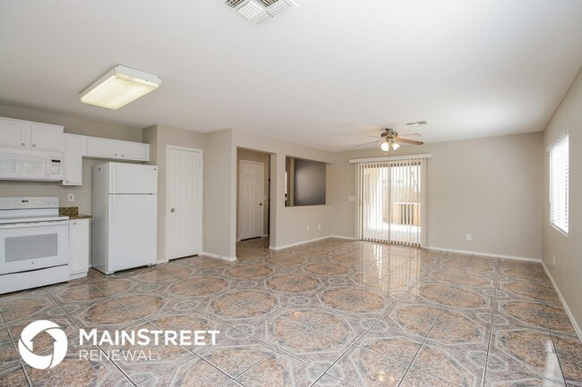 Photo - 8341 W Hughes Dr