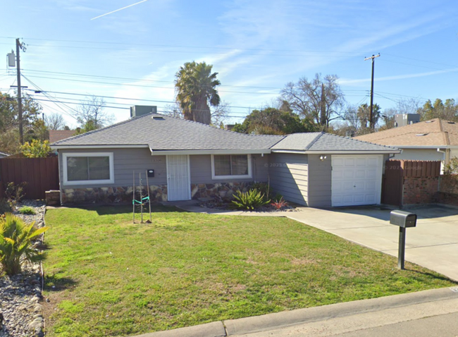 Photo - 3208 Hurley Way House