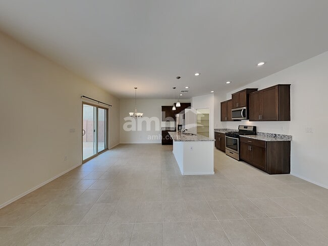 Photo - 854 E Artesia Pl