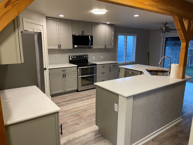 Photo - 951 S Rimrock Rd