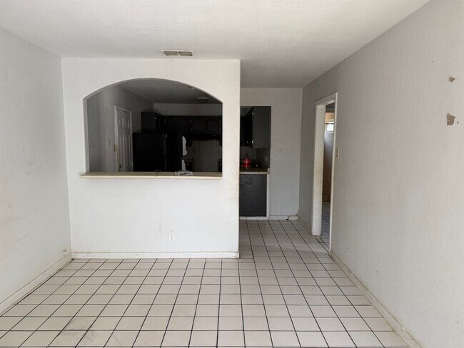 Photo - 2218 E Price St