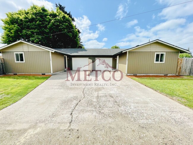 Building Photo - 16304 Unit 1192