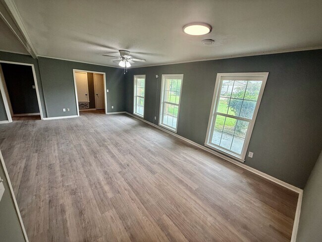 Photo - 3 bed 2 bath home recently renovated