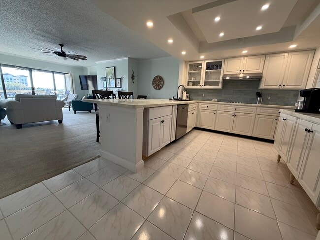 Great open kitchen with new appliances - 2220 Front St Unit Melbourne Condo