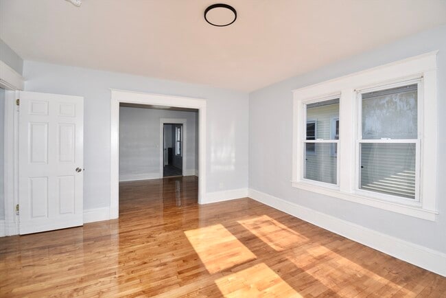 Photo - 46-48-48 Wait St Unit 2