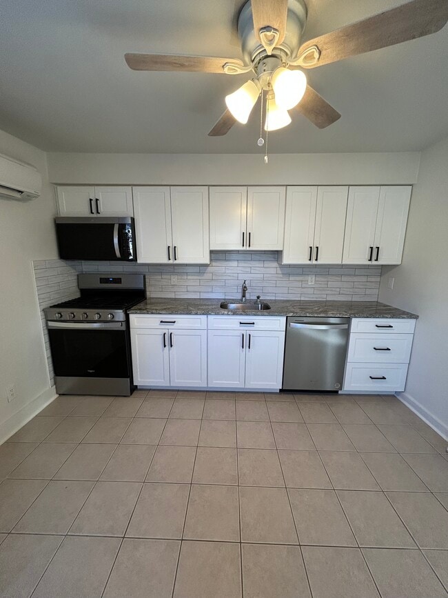 Building Photo - 22 Cook Ave Rental