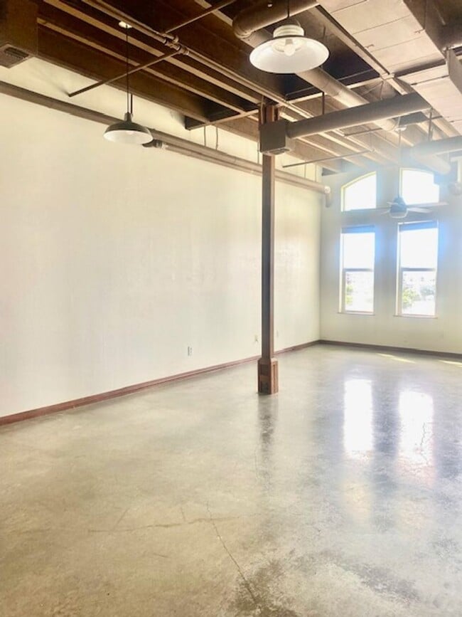 Photo - Loft Unit 302