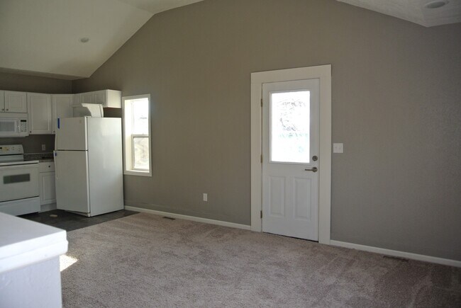 Photo - 2 Bedroom House!