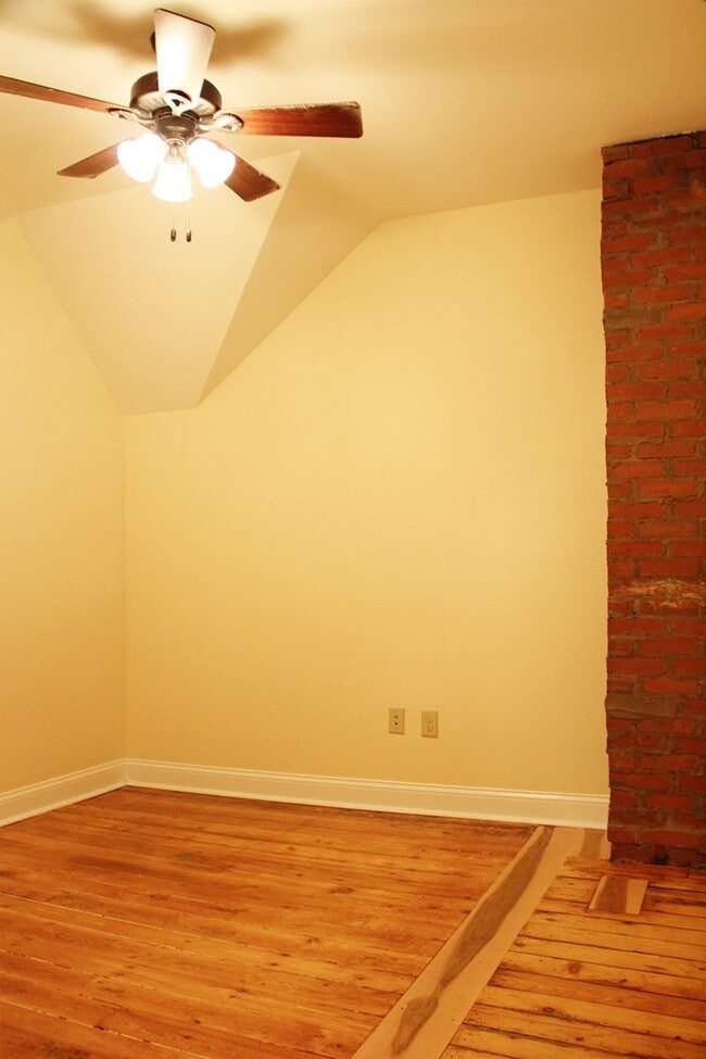 Photo - 162 North St Unit 1
