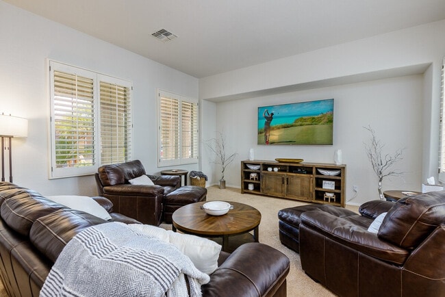 Photo - 35326 N 27th Ln Unidad ID1255435P