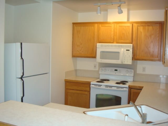 Photo - 1029 N Maple Creek Ave