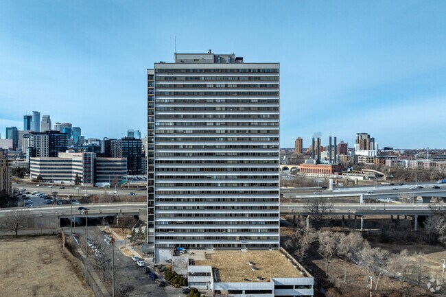 Photo - Riverview Tower