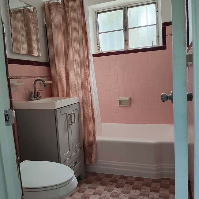 145 NW 47th St Unit A