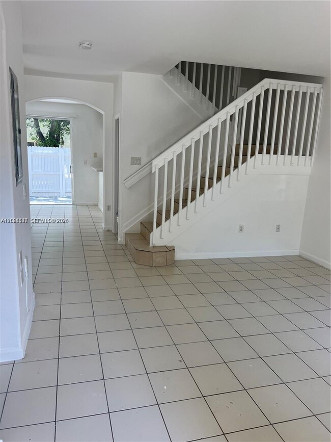 Photo - 2910 SE 15th Rd