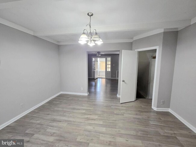 Photo - 1455 E Cheltenham Ave