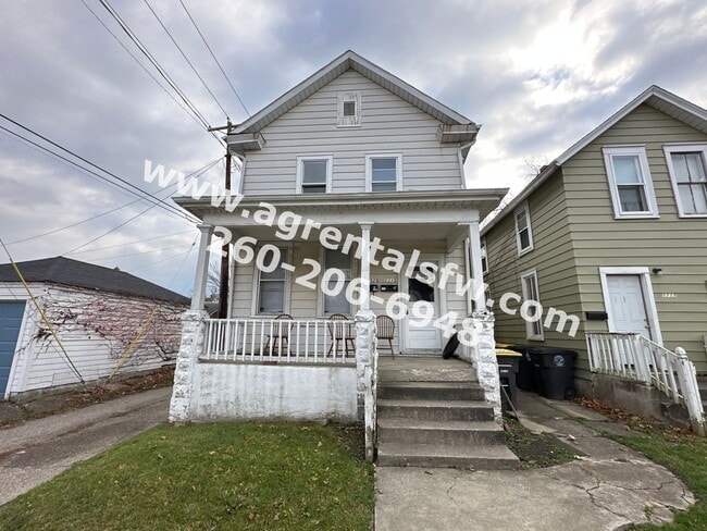 Building Photo - 1115 High St Unit 2