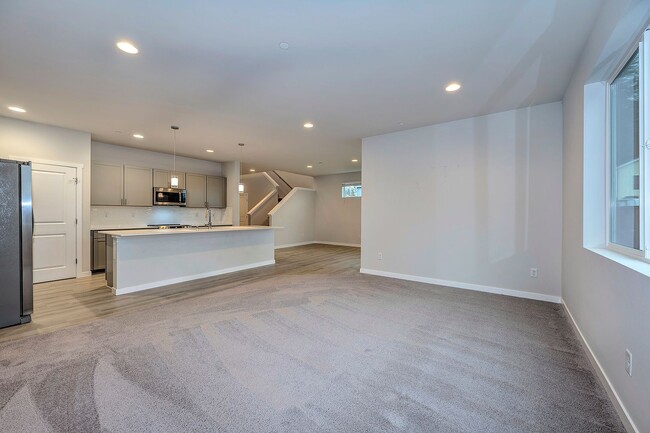 Photo - 5 bed 2 bath In Marysville