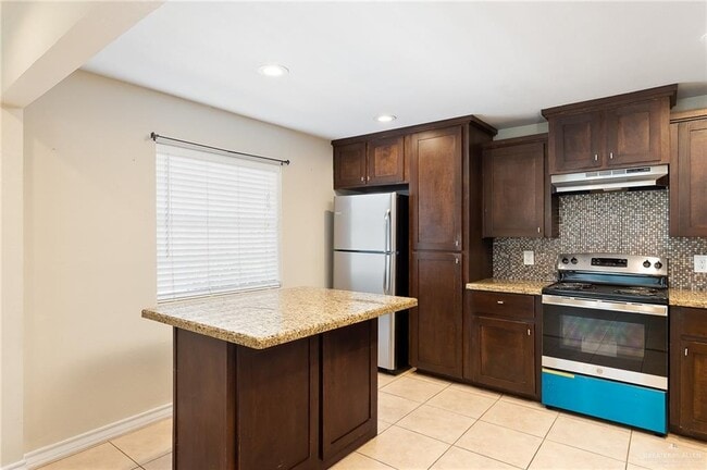 Photo - 15 S 27th St