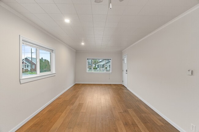 Photo - 208 S Chehalis St