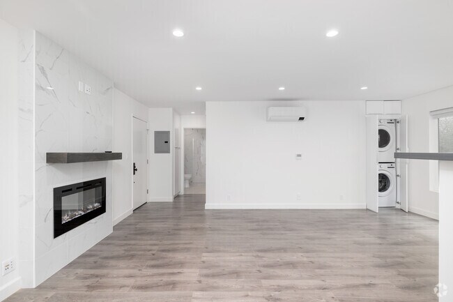 1008 2nd St