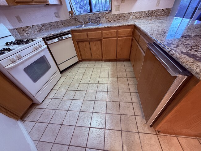 Photo - 13114 Polvera Ave