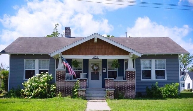 Photo - 424 W Cedar St House