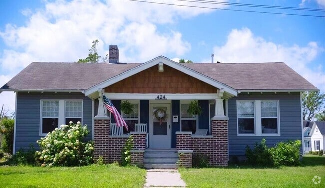 Building Photo - 424 W Cedar St Rental
