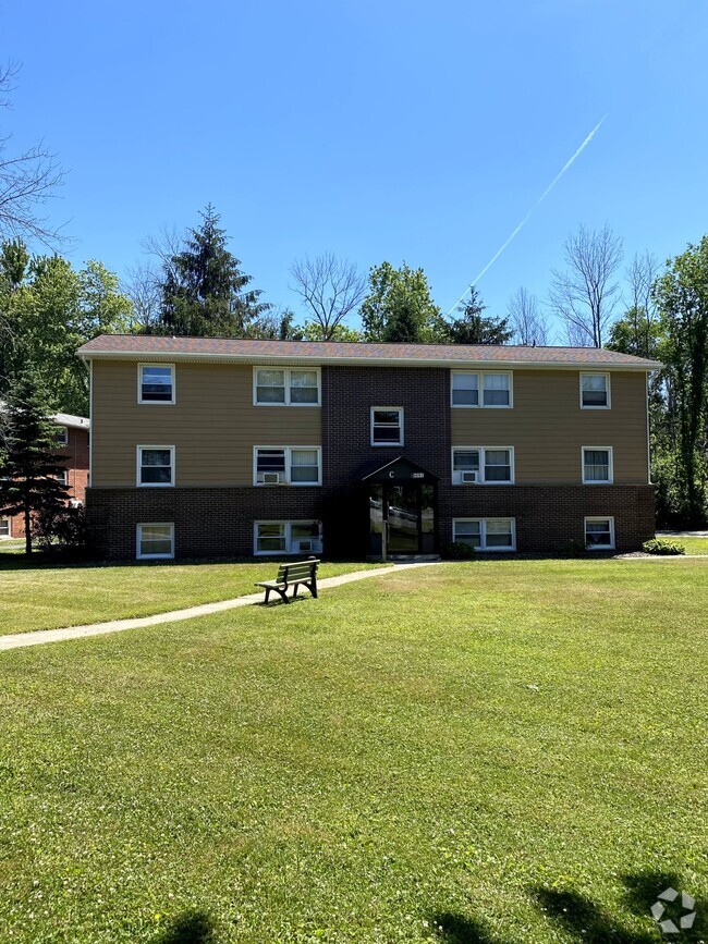 Building C - Strnad Drive Apartments