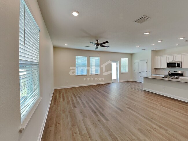 1076 Grafton Ridge Dr