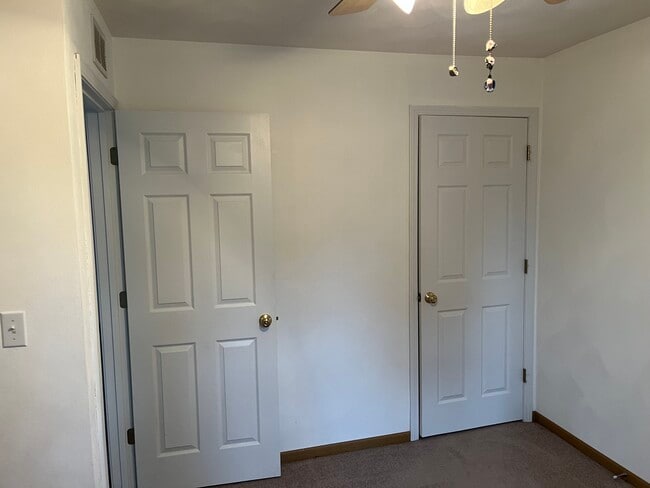 Photo - 2625 S Belt W