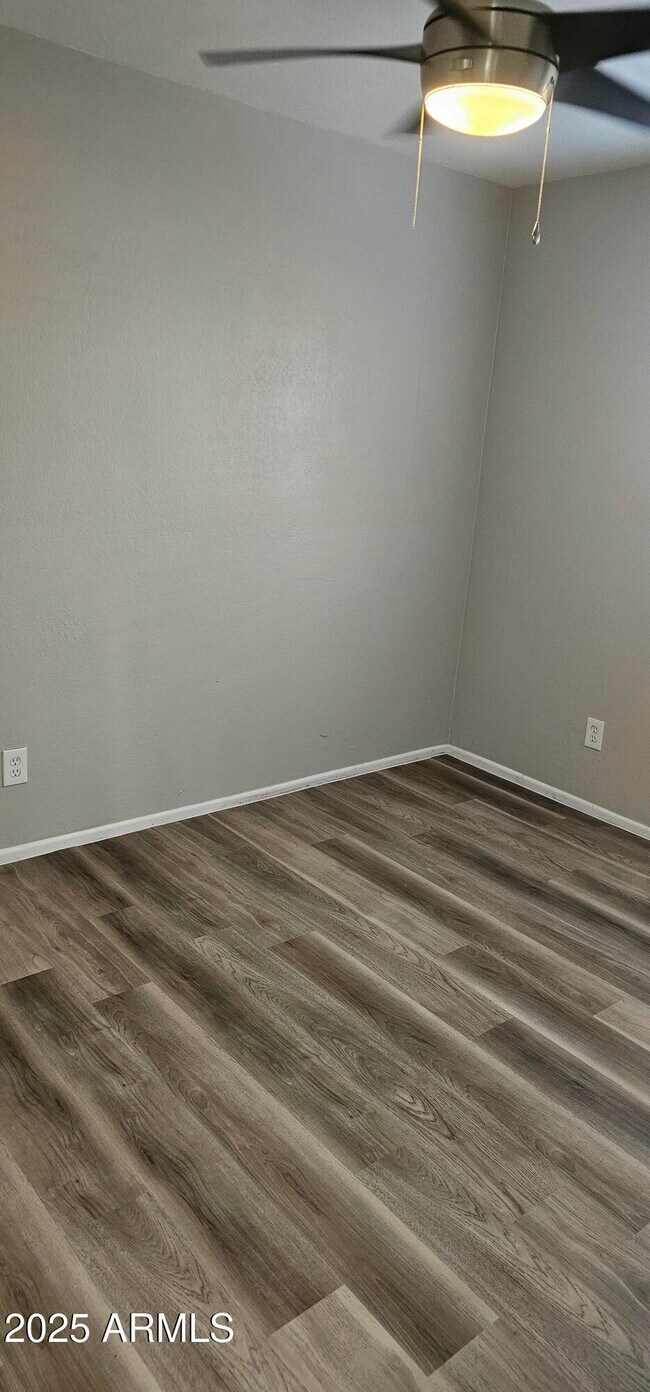 Photo - 1551 E Christy Dr Unidad 1,4