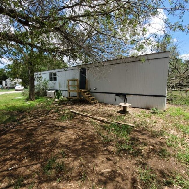 Photo - 2 BD 1 BA Mobile in Quiet Park Available M...