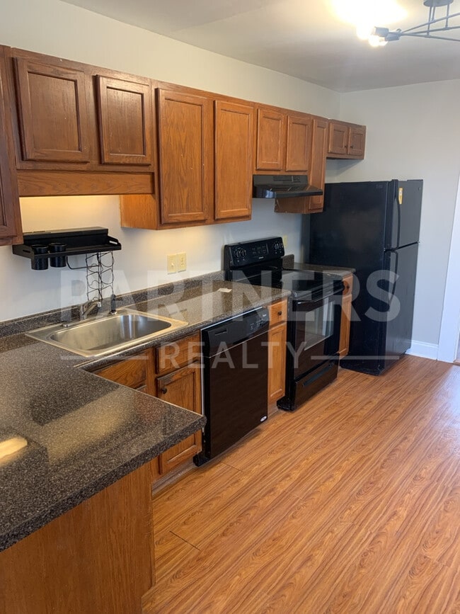 Photo - 121 Hanrick St