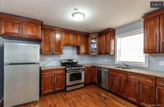 Building Photo - 322 E Harrison St