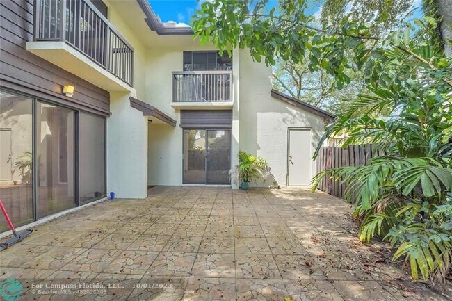 Photo - 3655 Cocoplum Cir