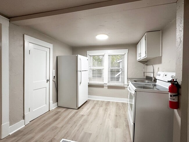 Photo - 713 Main St Unidad 713 1/2